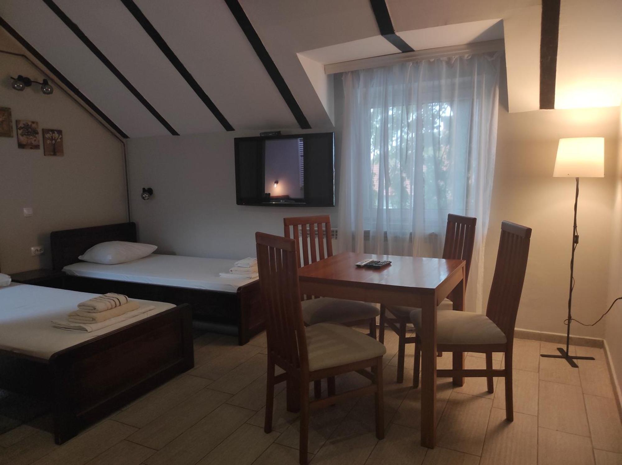Apartments & Accommodation Stojic ノヴィ・サド エクステリア 写真